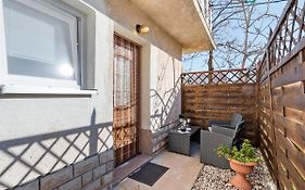 Cosy Holiday Home In Zadar With Garden